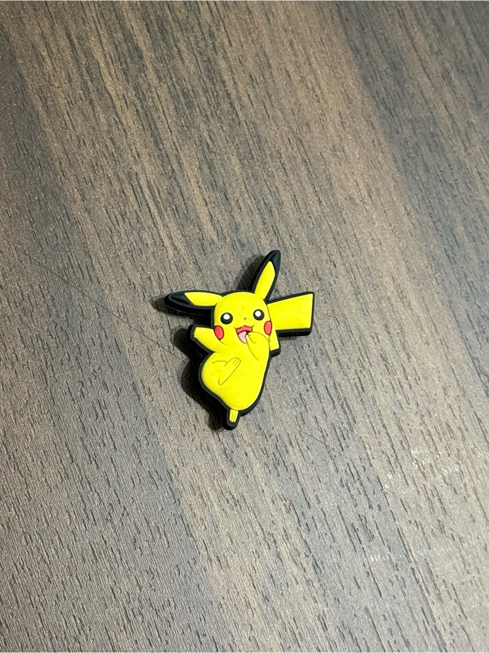 Pokémon pikachu croc jibbitz